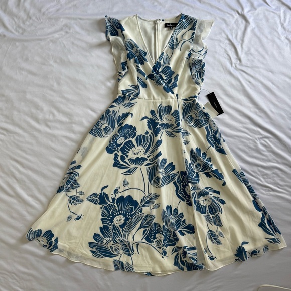 Lulus Bliss Seeker Blue and White Floral Print Ruffled Midi Dress NWT Medium - Picture 7 of 16
